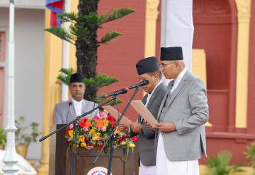 मतदाताले भनेका थिए प्रधानमन्त्री बनिदिनुस् तर प्रकाशमान उपप्रधानमन्त्रीमै सीमित बने 