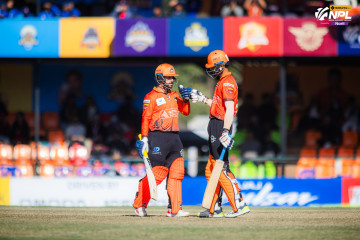 जनकपुरविरुद्ध टस जितेर ब्याटिङ गर्दै चितवन