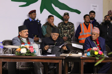 कांग्रेस महासमिति बैठकमा नेताहरूको आक्रोशः कोशी नामकरणको विषय पेचिलो बन्दा नेताहरूले कानमा तेल हाले