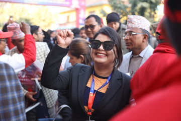 बन्दसत्र सुरु हुनुअघि भृकुटीमण्डपमा एमाले महाधिवेशन प्रतिनिधिहरूको चहलपहल (तस्वीरहरू)