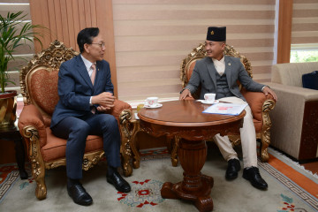 गृहमन्त्री गुरुङ र नेपालका लागि कोरियाका राजदूत योङबीच भेटवार्ता, के–के भयाे कुराकानी