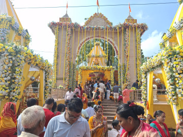 बडादसैँलाई सजियो जनकपुरधाम (तस्वीरहरू)