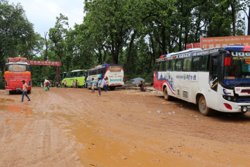 दाउन्ने-दुम्कीवास सडकको वैकल्पिक मार्ग पनि अवरुद्ध  