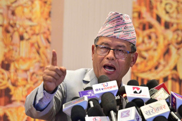 कानुनमन्त्री गुरुङको प्रस्टीकरण- न्यायपरिषद्को बैठक छल्न खोजेको होइन