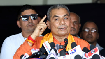 दुर्गा प्रसाईंको महाअभियानका २७ बुँदे माग: संविधान खारेजदेखि ओलीलगायतलाई पक्राउ गरी छानबिन गर्नुपर्नेसम्म