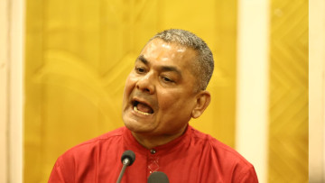 निजामती कर्मचारी, प्रहरी र शिक्षकको तलब न्यूनतम एक लाख हुनुपर्ने दुर्गा प्रसाईंको माग