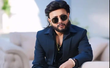 'दुस्मन हेरेको हेर्‍यै' भाइरल, यी हुन् १० करोडको कीर्तिमान बनाउने १० नेपाली गीत (सूचीसहित)