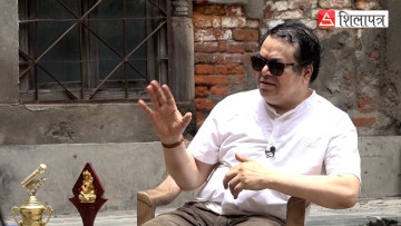दरबारको हुकुमले पनि रेडियो नेपालमा जागिर नपाएका सुदर्शन भन्छन्– भारतमा चर्चित भए पनि म नेपाली नै हुँ (भिडियो)