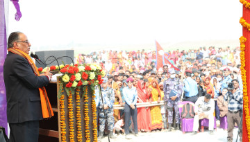 पुल उद्घाटन गर्न मधेश झरेका प्रधानमन्त्रीले भने– मधेशको विकासमा म निरन्तर लाग्नेछु
