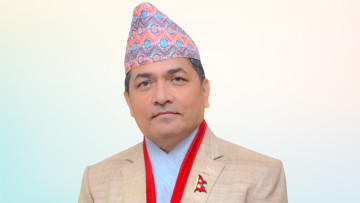 मुख्य सचिव एकनारायण अर्याल पनि मन्त्रीको दौडमा, अर्याल भन्छन्-बेकारकाे हल्ला 
