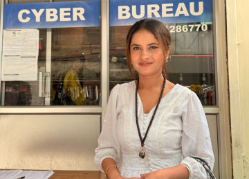 सामाजिक सञ्जालमा दुर्व्यवहारविरुद्ध एलिना चौहानको उजुरी