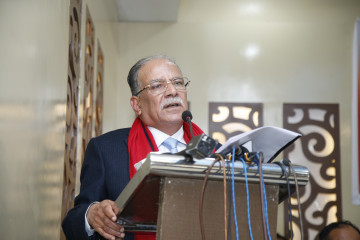शान्ति प्रक्रिया राष्ट्रिय सहमतिबाटै टुंगोमा पुग्छ : प्रचण्ड