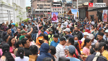 तस्वीरमा हेर्नुस् गाईजात्रामय वसन्तपुर (फोटो फिचर)