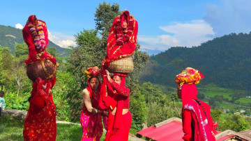 सुदूरपश्चिमेलीलाई लाग्यो गौरा पर्व, कसरी मनाइन्छ यो मौलिक चाड ?
