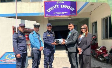 कामना सेवा विकास बैंकद्वारा प्रहरी प्रभाग बूढानीलकण्ठलाई गोप्रो हस्तान्तरण