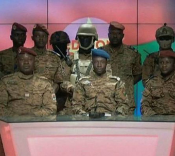 बुर्किना फासोमा सेनाको कु : सरकार र संसद विघटन