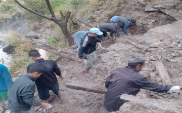 अविरल वर्षापछि आएको बाढीले हुम्लाको श्रीनगर बजारमा ठूलो क्षति