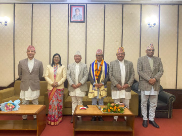 निर्वाचन आयोगबाट बिदा भए आयुक्त ईश्वरी पौड्याल