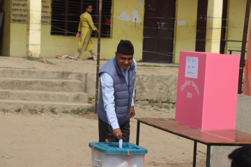 कर्णालीका मुख्यमन्त्री कँडेलले गरे मतदान
