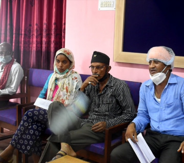मोरङमा काठ व्यापारी करवामाथि निर्घात कुटपिट, प्रहरीले लिन मानेन जाहेरी