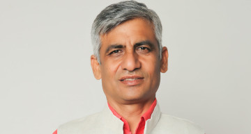 गगनलाई लक्षित गर्दै केदार कार्कीले भने– लोकतन्त्रका लागि बलिदान रोजेकालाई तर्साउन बन्द गराैँ