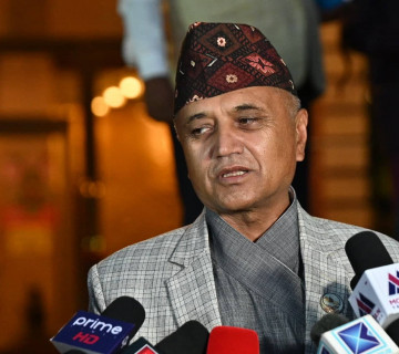 मुख्यमन्त्री अधिकारीकाे आराेप– सङ्घीय सरकारले नचाहिँदो काम गर्‍याे