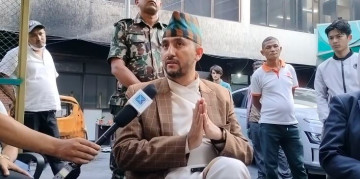 जलेकाे कान्तिपुरकाे भवनमा पुगेर सञ्चारमन्त्री खरेलले भने-  हिम्मत नहार्नुहाेला