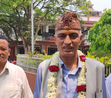 कांग्रेसबाट बुटवलको मेयरका लागि पाण्डेले दिए उम्मेदवारी 