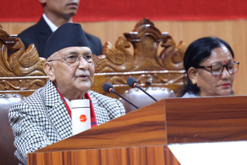 कर्णाली संसदलाई सम्बोधन गर्दै प्रधानमन्त्री ओलीले भने- जाजरकोट भूकम्पपछिको राहत वितरणमा बेथिति भएको छ 