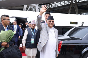 थियाजिनबाट रेल चढेर चीनको राजधानी पुगे प्रधानमन्त्री ओली 