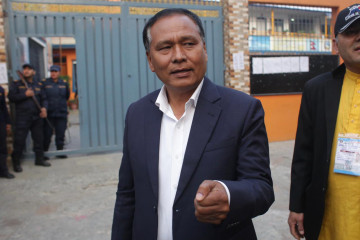 कुलमानको राजनीतिक महत्त्वाकांक्षामा धक्का, उनेपाको भविष्य संकटमा