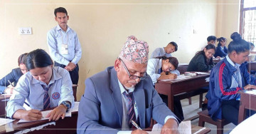 २०५५ मा असईबाट रिटायर्ड भए, अहिले कक्षा १२ को परीक्षा दिँदै ६८ वर्षीय लालबहादुर