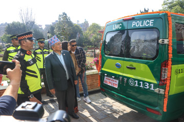 ललितपुर महानगरले सुरु गर्‍यो वातावरण भ्यान [तस्वीरहरू]