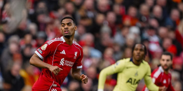 अन्तिम समयमा सम्हालिन नसक्दा लिभरपुलले अंक बाँड्यो