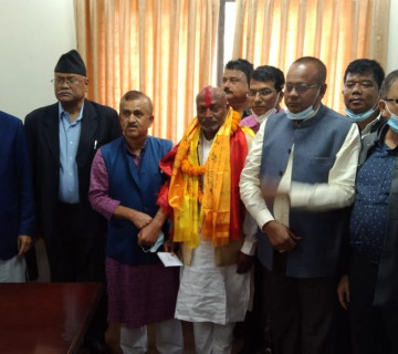 लोसपा केन्द्रीय सदस्य कांग्रेसमा प्रवेश, सानेपामा देउवाले गरे स्वागत 