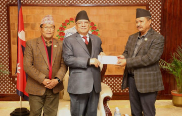 लुम्बिनी प्रदेशसभा बैठकलाई प्रधानमन्त्री प्रचण्डले सम्बोधन गर्ने