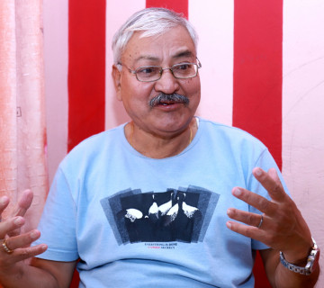 राप्रपाले काठमाडौंको मेयरमा कलाकार मदनदास श्रेष्ठलाई उठाउने