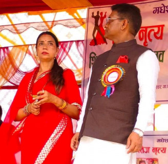 धनुषा ३ बाट जुली महतो र ४ मा रघुविर महासेठ सर्वसम्मत सिफारिस