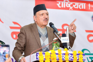 देशको अर्थतन्त्र सुधारोन्मुख छ: मन्त्री महत