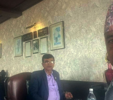 ओलीकाे दूत बनेर मुख्यमन्त्री पाण्डेसँग महेश बस्नेतकाे भेट, सत्ता गठबन्धनमा तरंग 