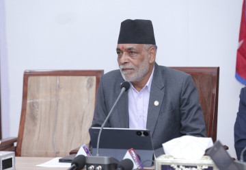 कृषिमन्त्री अधिकारीले पनि दिए राजीनामा