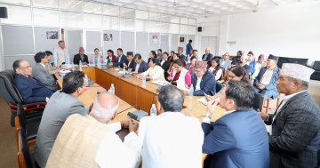 माओवादी केन्द्रको बैठकमा प्रधानमन्त्रीको भारत भ्रमणबारे छलफल