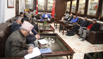 प्रचण्डनिवासमा माओवादी केन्द्रको पदाधिकारी बैठक जारी