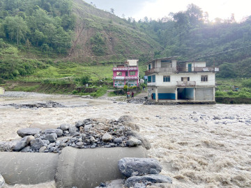 मेलम्ची र इन्द्रावतीमा बाढीको जोखिम, सतर्कता अपनाउन अनुरोध