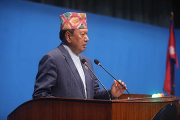 मुद्दा दायरसँगै स्वत: निलम्बनमा पर्‍यो मोहन बस्नेतको सांसद पद