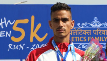 आर्मीका पालले जिते गैँडाकोट हाफ म्याराथनको उपाधि 