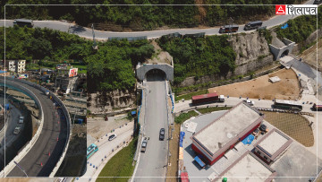 दसैँअघि नै सञ्चालनमा आउने भनिएको नागढुंगा–नौबिसे सुरुङ मार्गमा खास के भइरहेको छ ?