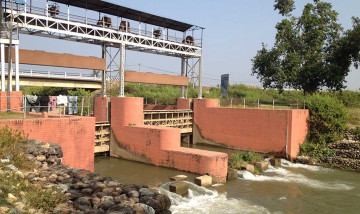 नारायणी लिफ्टबाट पानी छोड्न समय लाग्ने, खडेरीले हुन सकेन रोपाइँ