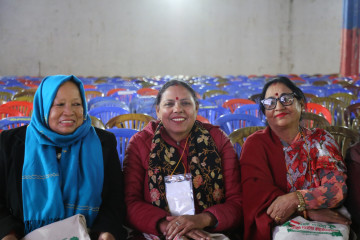 बन्दसत्रका लागि हलमा आउन थाले कांग्रेस प्रतिनिधिहरू (तस्वीरहरू)