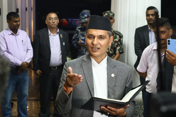 निष्पक्ष निर्वाचन सम्पन्न गराउनु वर्तमान सरकारको मुख्य जिम्मेवारी : गृहमन्त्री अर्याल